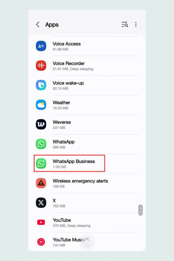 Cari dan pilih “WhatsApp” dari daftar aplikasi
