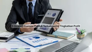 1 - Gambar seorang pekerja memperlihatkan chart