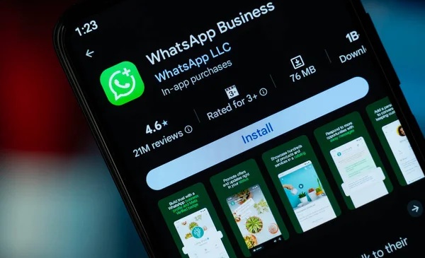 Menginstal WhatsApp Business dari Google Play Store