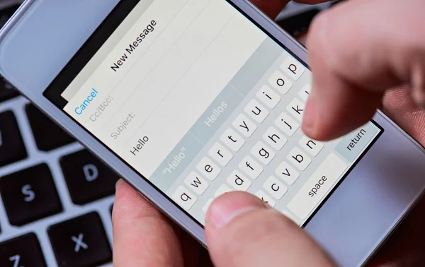 Mengirim pesan baru lewat SMS