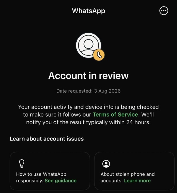 Akun WhatsApp sedang direview
